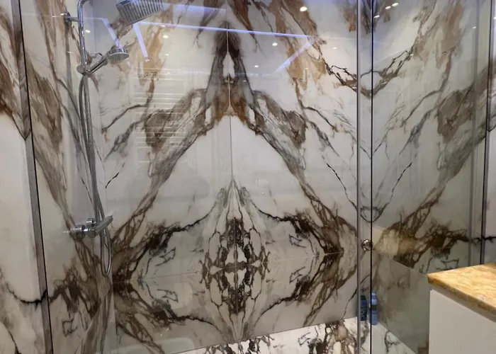 Delijorgji 4u Lägenhet